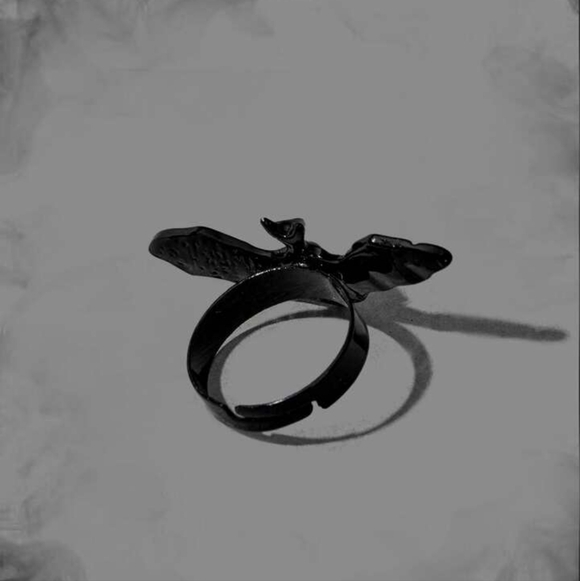 Gothic Bat Ring - Picture 2 of 12